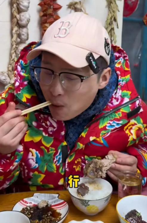 明星网红吃梨视频播放,明星网红吃梨视频引网友热议