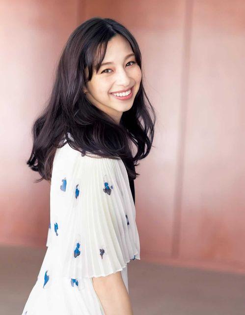 女明星网红图片发夹图,引领时尚潮流新风尚